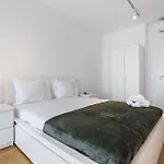 شقة Blue Lagoon- 1 Bedroom Amazing Balcony بوخارست