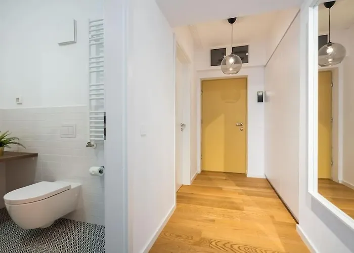 Апартаменти Blue Lagoon- 1 Bedroom Amazing Balcony